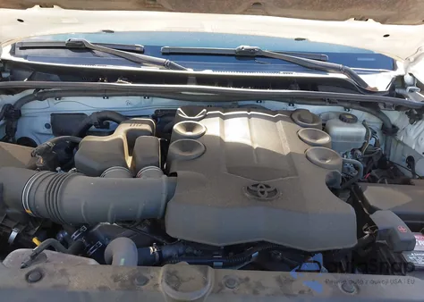 2019 Toyota 4Runner Trd Off Road Premium from USA, damaged, VIN JTEBU5JR5K5638057